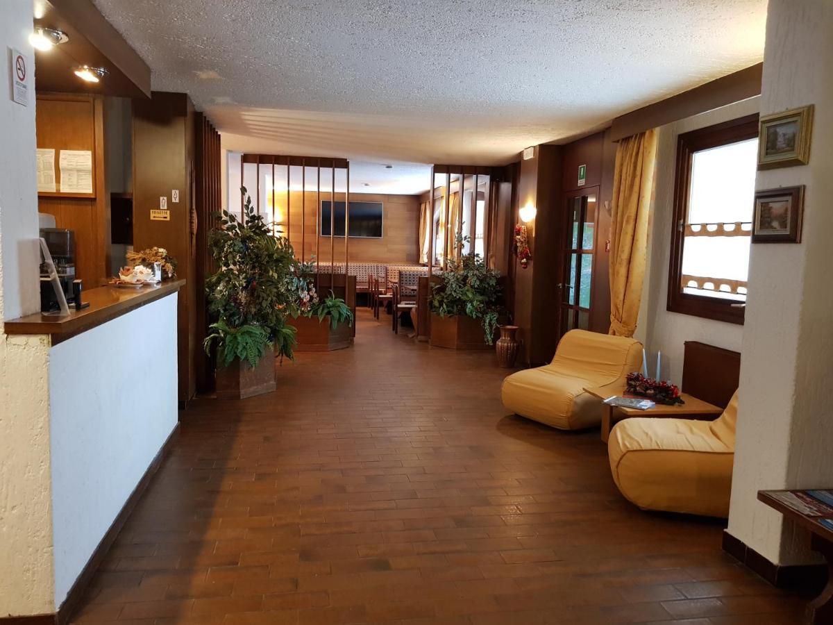 Hotel Alle Tre Baite Santa Caterina Valfurva Exterior photo